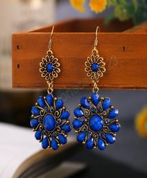 Retro Blue Flower Stone Bangle Oreille d'oreille pour les femmes en forme de tournesol Gold Color Alloy Boucles d'oreilles pendantes Jhumka Jewelry indien4384563