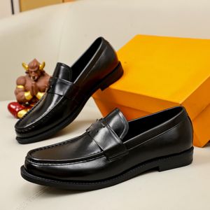 Zapatos informales Retro clásicos para hombre HC443, zapatos de cuero PU para hombre, vestido de borla de tacón bajo a la moda, botas Brock de primavera y otoño