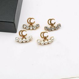 Retro Classic Style Letter Designer Stud -oorbellen Brief Letter Diamond of Pearl Earring voor dames sieraden accessoire hoogwaardige bruiloftgeschenken