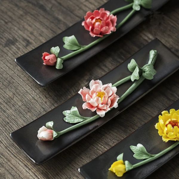 Bolígrafos de flores de cerámica hechos a mano creativos retro para accesorios de mesa de té decoración de loto y peonía incienso palo té adornos para mascotas 231225