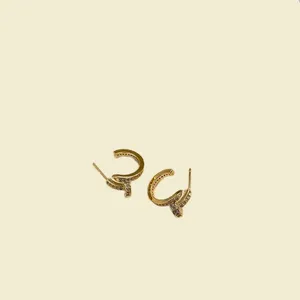 Boucles d'oreilles de designer rétro pour femme à la mode diamant tempérament boucle d'oreille femme fête d'anniversaire cadeau de mode bijoux ornement zl201 B4