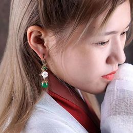 Boucles d'oreilles en agate de style ethnique rétro style court style coréen Hanfu style ancien chinois qipao associé à des boucles d'oreilles pour femmes