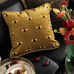 Housse de Coussin rétro dorée, taie d'oreiller décorative, Art de luxe européen, imprimé abeille jaune, velours doux, pour canapé et chaise, 240122