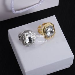 Retro Gouden Matal Ringen Luxe Diamanten Ringen Voor Liefhebbers Charmante Strass Cluster Ringen Met Doos Sieraden Cadeau