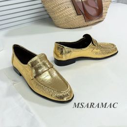 Chaussures plates à bout rond en cuir verni froissé doré rétro Mocassins pour femmes de haute qualité Chaussures décontractées toutes saisons Chaussures de conduite 231226