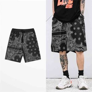 Short de style japonais rétro Hommes Casual Wear Hip Hop Cashew Nut Imprimer Pantalon court Marque Skateboard Street Mens Shorts 210322