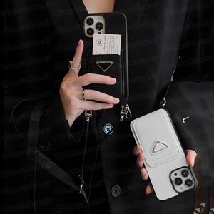 Étui de téléphone de concepteur de triangle en cuir rétro pour iPhone 15 14 13 12 Pro Max 11 Modèle classique Shell Shell Ultra Slim Card de poche à machine à sous avec bandoulière avec bandoulière
