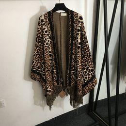 Chandails léopard rétro, châles d'extérieur, manteau de Cardigan de luxe avec pompon, pulls de styliste, grande taille, vêtements d'extérieur en tricot