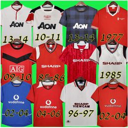 Retro Maglia Calcistica Solskjaer Cantona Beckham 02 04 06 Utd Shirt Football Giggs United Rooney Scholes Keane Ronaldo 1977 85 86 92 94 95 96 97 02 04 06 09 10 11 13 14