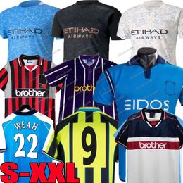 Maillots de football rétro Man City 72 97 98 99 00 11 12 1998 01 02 03 2011 2012 Haaland Eidos 20 21 22 Gallagher Weah Tevez Kun Aguero Dzeko