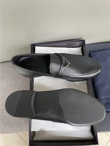 Retro heren designer nette schoenen Zomer casual kantoor zakelijke schoenen Puntschoen leren schoenen Platte instappers voor heren Luxe loafers