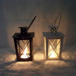 Retro Metal Lantern Candle Holder Garden Night Wedding Outdoor Tea Light British Iron Romantic Style Noir blanc 240410