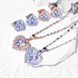 Retro Minimaliste Love Jewelry Set Ored Boes Collier Zircon Light Luxury 240425