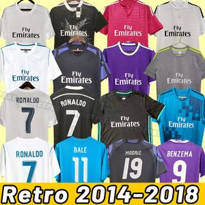 Retro Real Madrids Soccer Jerseys Football Shirts Guti Ramos Seedorf Carlos Ronaldo Zidane Beckham Raul Finales Kaka 14 15 16 17 18 Bale 2014 2015 2017 2017 2018