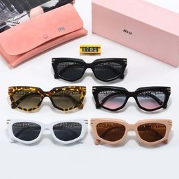 Lunettes de soleil rectangulaires rétro Petites lunettes de soleil carrées rétro pour hommes et femmes, verre résistant aux UV