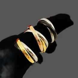 Retro Ring Designer unisex Trinity mode ornament nieuwigheidsbriefringen voor mannen prachtige drie kleuren dames ringen groothandel veelzijdige dame zh213 h4