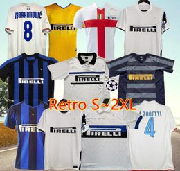 Camisetas de fútbol retro entre FIGO PIZARRO SNEIJDER MILITO MILANS IBRAHIMOUIC Camiseta de fútbol vintage RONALDO 01 02 03 09 10 11 2001 2002 2003 2004 2008 2009 2010 2011