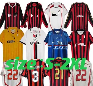 Maillots de football rétro à manches longues Kaka BaggiO MaldiIni VAN BASTEN Pirlo InzAghi Beckham GUllit ShevchEnko VinTage Shirt Classic 02 c MiLaNS Football Shirt 95 96 06 07