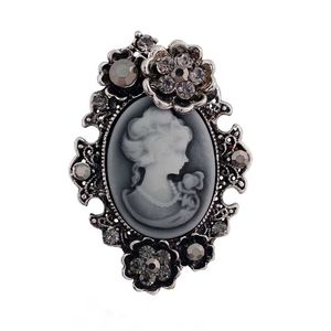 Retro y elegante reina victoriana Lady Cameo Broche Antique Silver Plate Flower Broche Broche Broche Pins Mujeres Regalo