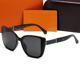 Retro zonnebrillen voor vrouwelijke Designer Ladies 5810 Zonnebrillen Beach UV Beschermingsglazen