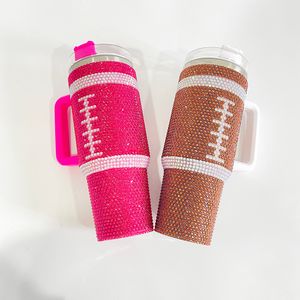 Herbruikbare geïsoleerde vacuüm spatwaterdichte beker 40oz Rugby print American football bling strass diamanten beker met handvat, deksel en rietje, verkocht per doos