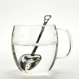 Infuseur à thé réutilisable en forme de coeur en acier inoxydable bouilloire verrouillable filtre à thé assaisonnement boule maille boule à base de plantes thé épice souche
