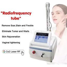 RF Tube fractionnaire CO2 Laser Skin Resurfaçage Machine de cicatrice Acné Élimination de la cicatrice Vaginal Resserrement Wrikle Anti-âge