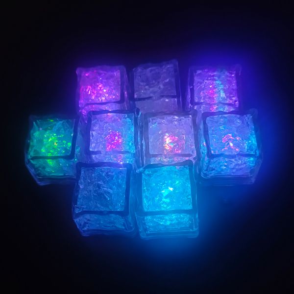 RGB flash led cubo luces Ice Cubes lámparas Flash Liquid Sensor Agua Sumergible LED Bar Light Up para Club Wedding Party Champagne Tower