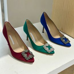 Strass Kristal verfraaide gesp vlek Pumps schoenen blauw zwart 10cm Satijn Dames Luxe Ontwerpers Geklede schoen Avond bootschoenen met hoge hakken fabrieksschoeisel