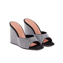 Pantoufles à talons inclinés incrustés de strass 95 mm talons hauts en cristal bouts ouverts diapositives à enfiler sandales à semelle extérieure en cuir pour femmes chaussures de créateurs de luxe