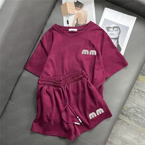 LETTRE DE RHINESTONE T-shirts shorts pour femmes Designer Tracksuit Summer Casual Casual Short Sleve Tees Tops Sports Pantalon Two Piece