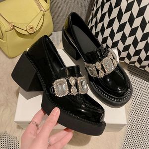 Strass -platform Mary Jane Shoes Women Pumps Nieuwe zwarte dikke bodem JK uniformen Fashion Crystal Chunky Loafers vrouw