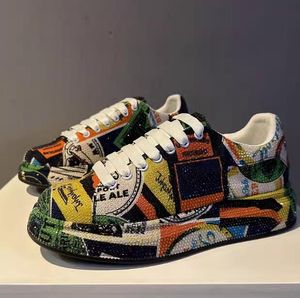 Rhinestone Sport Designers schoenen Volledige diamant graffiti Ademende lente mode casual sneakers dikke bodembedrijf l