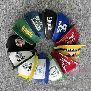 Rhude Ball Caps Tide Marque American Truck Hat Hommes Femmes Même Style Casquette de Baseball à Bord Plat Automne et Hiver 1FR9