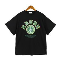 Rhude Fashion Tee Designer T-shirt pour hommes femmes T-shirt de qualité supérieure Street Nom commun Nouveau Luxurys Lâche Couple à manches courtes T-shirt US Taille Ex