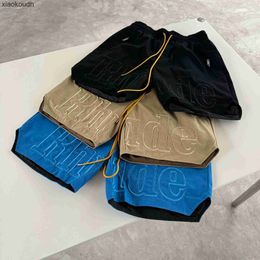 Rhude High End Designer Shorts pour Llite Limited Brodery Summer NOUVEAU PANTAL CASSORATION DES SOWNS DE BASKETBALL AVEC 1: 1 Étiquettes originales
