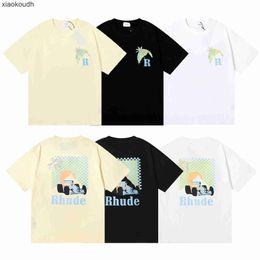 Rhude High End Designer T-shirts pour Springsummer Small Fashion Coconut Racing Imprimer et femmes Double Yarn Cotton Casual Casual Short Tshirt Fashion with 1: 1 Tag