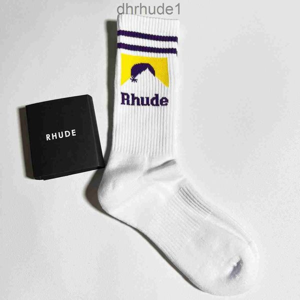 Chaussettes de Rhude Men Luxury Fashion Antibactérien Désodorant Sports Sports Bouchable Coton Tricoted Cotton Popular High Quality With White Blanc Black Soft Mz4u