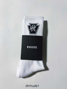 Rhude Socks Men Sock Women Designer Luxe Hoogwaardige Hoogwaardige Pure Cotton Comfort Merk Vertegenwoordiger Dodorisatie Absorberen Sweat In Lood Solding Fashion Black 4S7F