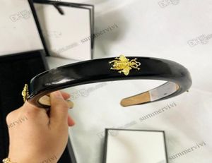 Cinta palos para el cabello para niños estilo P niños metales letras abejas apliques princesa diademas diseñador niñas accesorios de fiesta de cumpleaños 7349842