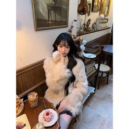 Rich Family Thousand Gold Mink Fleece Imitación Sete Rabbit Coat Mujer Otoño Invierno Ropa Cuero y Cabello Integrado Xinji Haining Environmental 982165