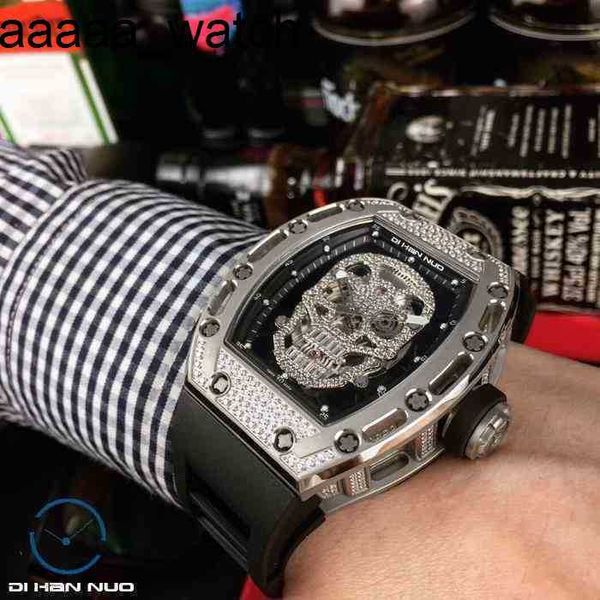Richardmill Watch Date Luxury Mens Wristwatch Dihanno and Womens Barrel Type de carbone Fibre Skull mécanique creux Squa