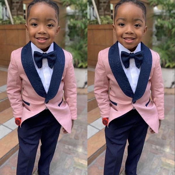 Ring Bearier Wear Suits Boys for Wedding Birthday Party Turnits 2023 Prom Costumes Graduation Gradual Kids Tuxedos Formal 2 pièces Set Pink 220F