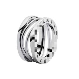 Bague Bulgarilie Designer Femmes Top Qualité Anneaux Nouveau Titane Acier Incolore Diamant Incrusté Bague Pour Hommes Et Femmes Noir Porcelaine Plaine Anneau