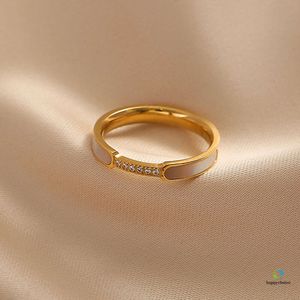 Ring Designer Jewelry Luxury Luxury polyvalent micro-ensemble coquille Ring Rose Gol White Fritillaria Titanium Steel Ring Feme Female Minority Design ne s'estompe pas