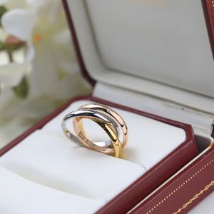 Ring Designer Ring Luxe sieradenringen voor vrouwen alfabet diamantontwerp mode casual kerstcadeau sieraden temperament veelzijdige ringen szie 6-8 erg leuk