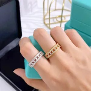 Ring designer ring luxe sieraden ringen voor vrouwen brief effen kleur klassiek design ringen temperament honderd stijl ring kerstcadeau erg leuk