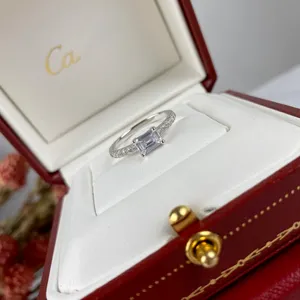 Ring designer ring luxe sieraden ringen voor vrouwen brief effen kleur klassiek design ringen mode temperament diamantstijl ring kerstcadeau sieraden