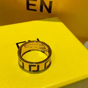 Bague de créateur bague de luxe bijoux anneaux pour femmes lettre couleur unie design classique anneaux tempérament cent style bague cadeau de noël bijoux