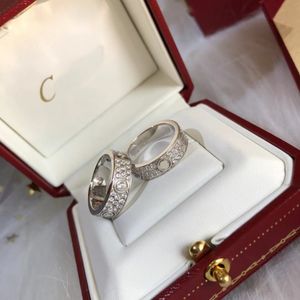 Anneau de créateur de bagues Luxury Diamants Ring Diamants Trendy Metal Designs